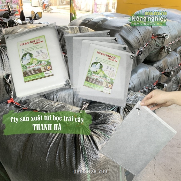 Hàng hóa được vận chuyển qua nhiều hình thức đến tay khách hàng Hàng hóa được vận chuyển qua nhiều hình thức đến tay khách hàng