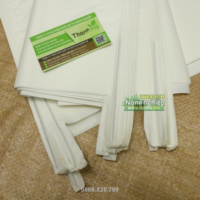 Thiết kế dây kẽm gắn ở miệng túi dễ dàng sử dụng Thiết kế dây kẽm gắn ở miệng túi dễ dàng sử dụng