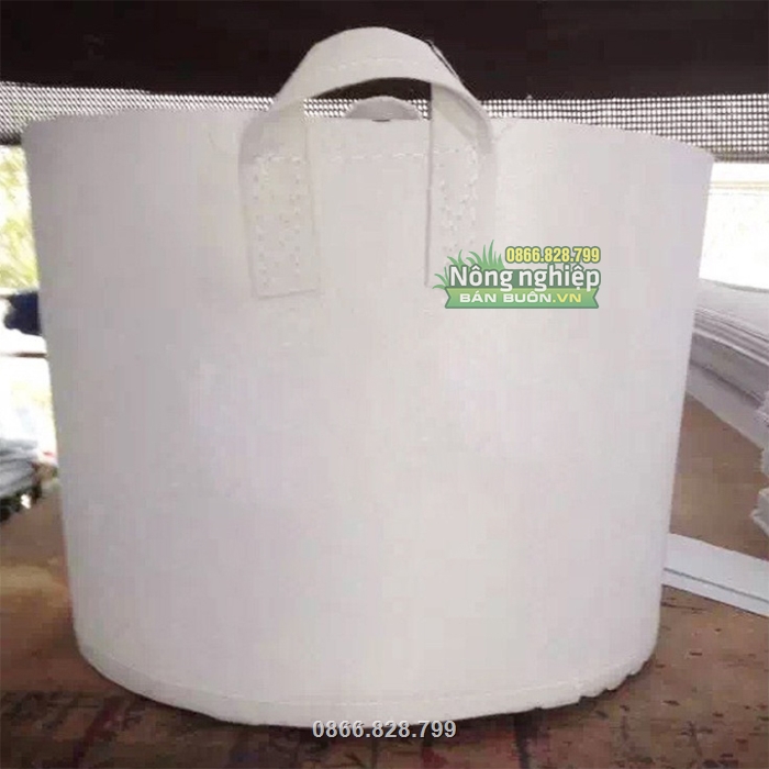 Sản phẩm được thiết kế 2 quai xách 2 bên dễ dàng di chuyển Sản phẩm được thiết kế 2 quai xách 2 bên dễ dàng di chuyển